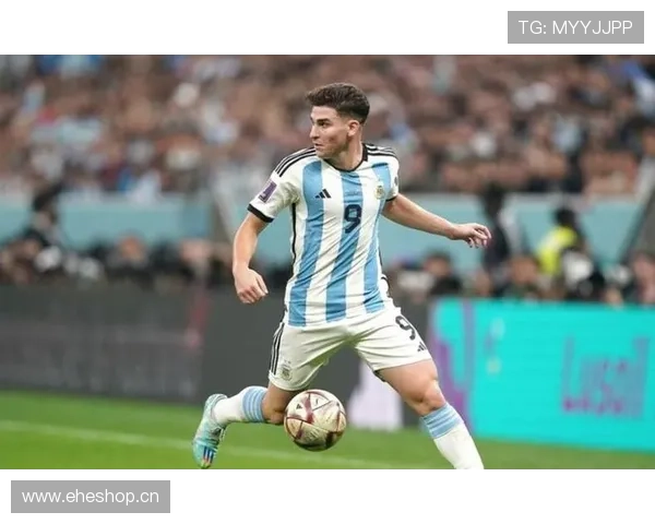 阿尔瓦雷斯连晚上都在算球，不是普通人能熬的节奏啊